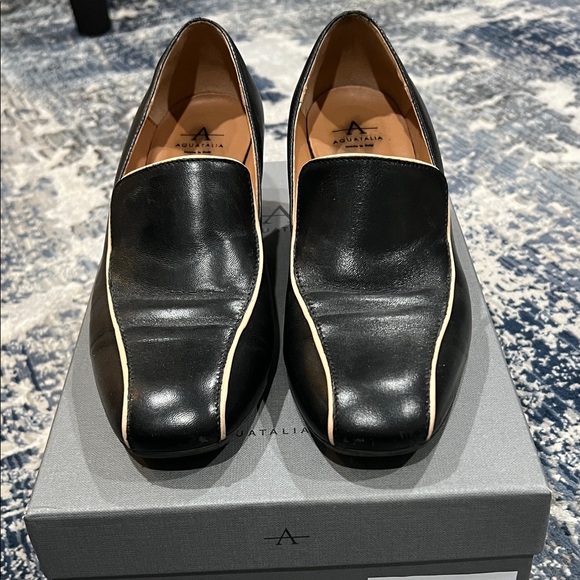 Aquatalia Women’s Black Leather Slip-Ons with Cream Trim and Snakeskin Heel